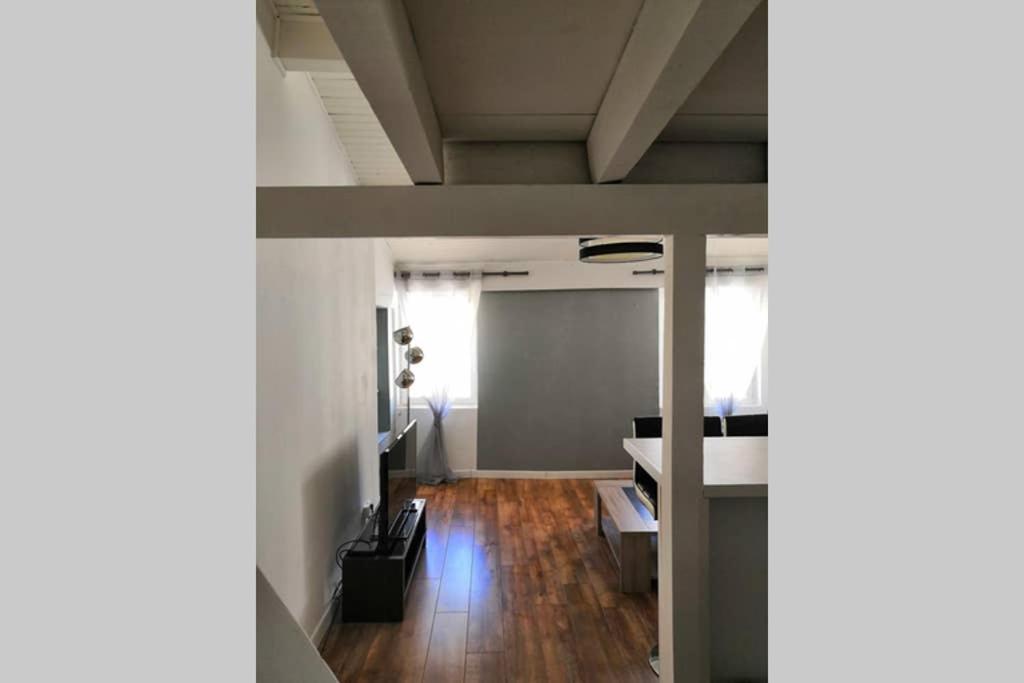 Hypercentre ! Studio De Charme Avec Mezzanine Αζάτσιο Εξωτερικό φωτογραφία